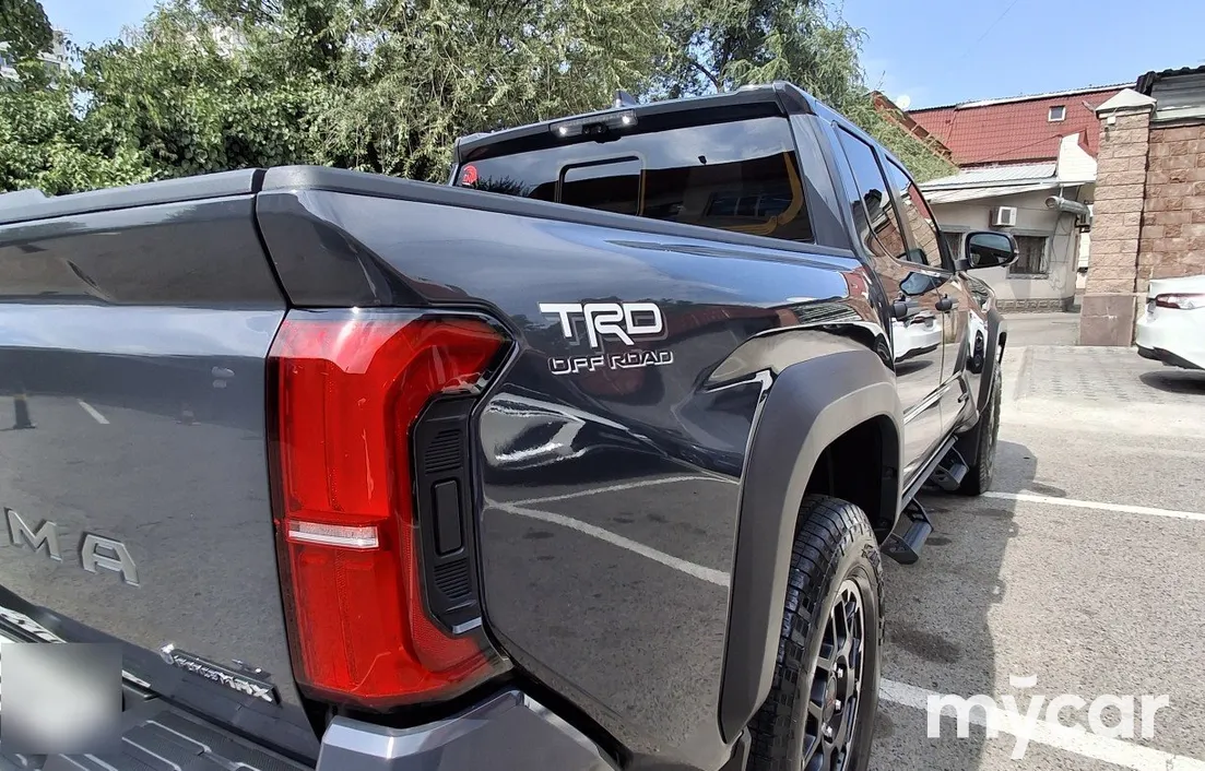 Toyota Tacoma 2024
