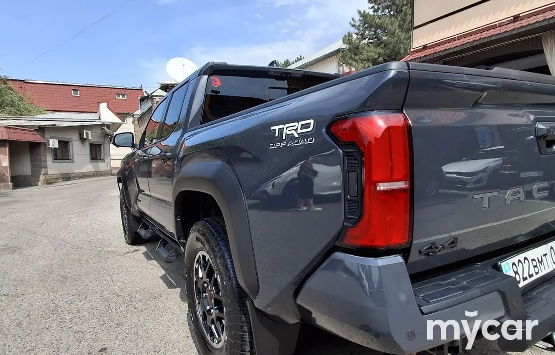 Toyota Tacoma 2024