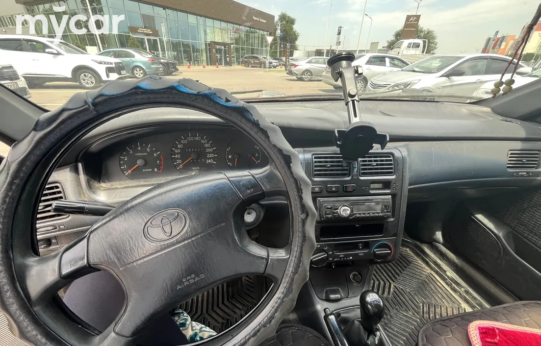 Toyota Carina 1995