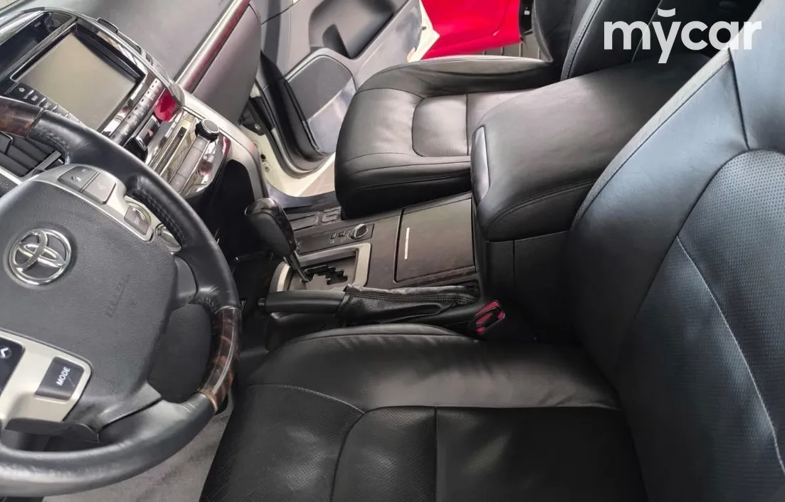 Toyota Land Cruiser 2014