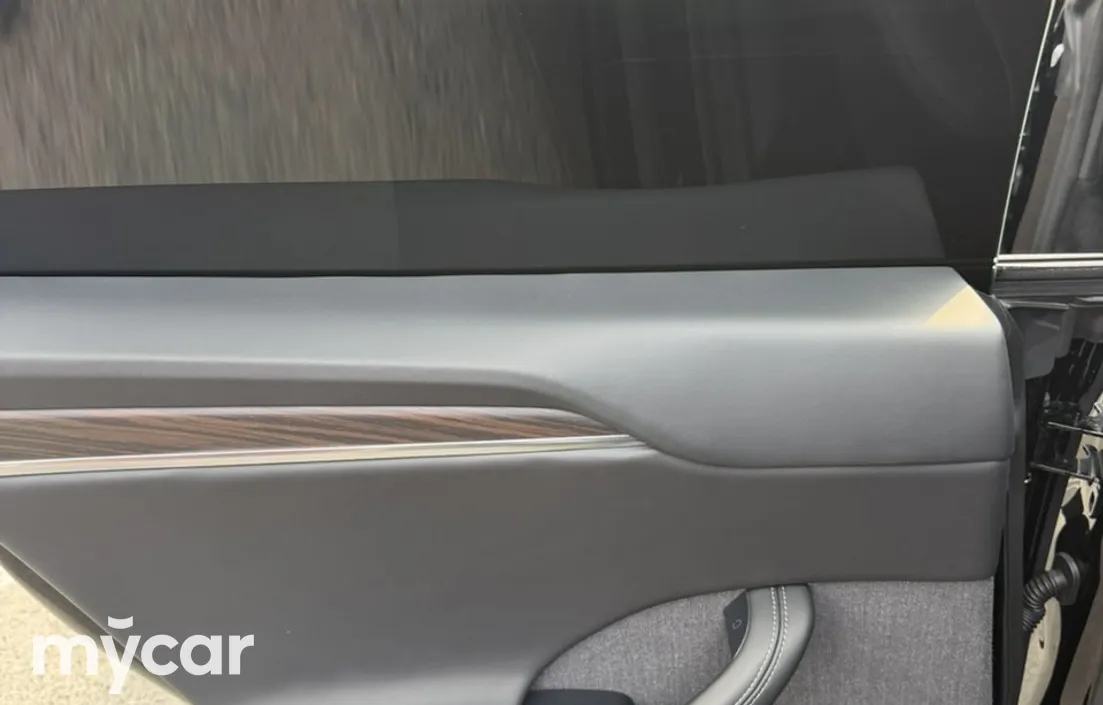 Tesla Model S 2021