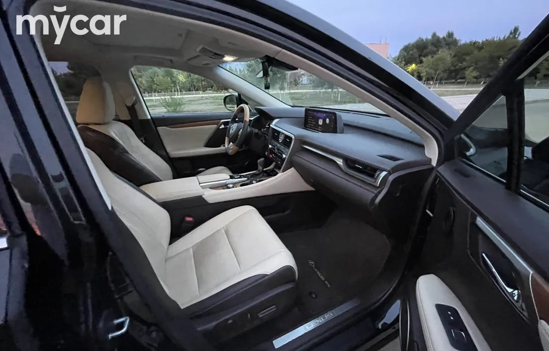 Lexus RX 2018