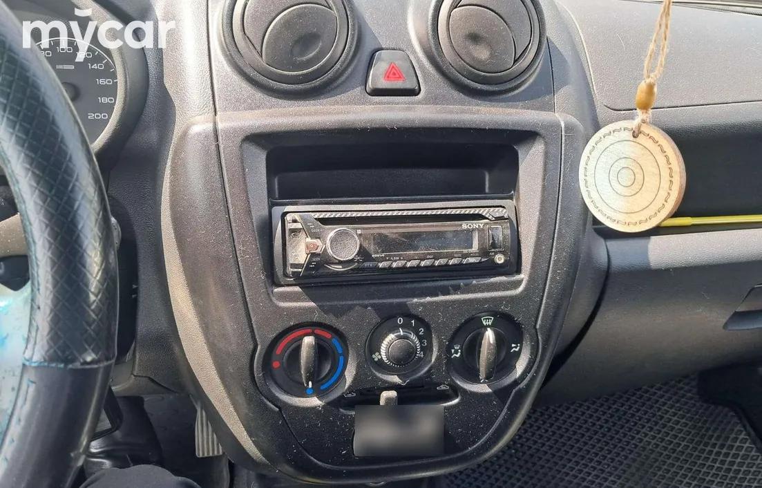 LADA Granta 2013