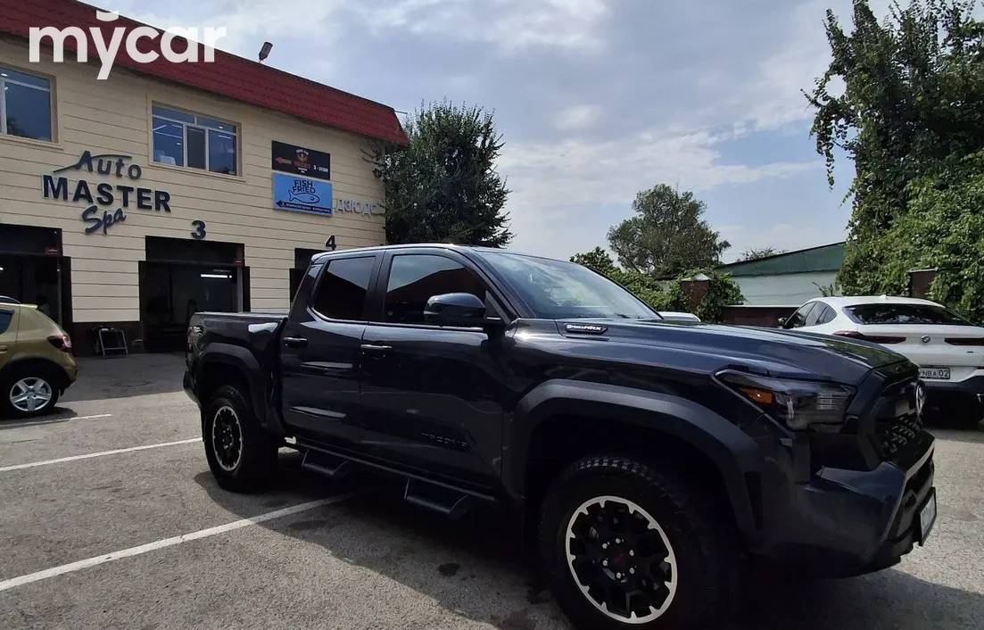 Toyota Tacoma 2024