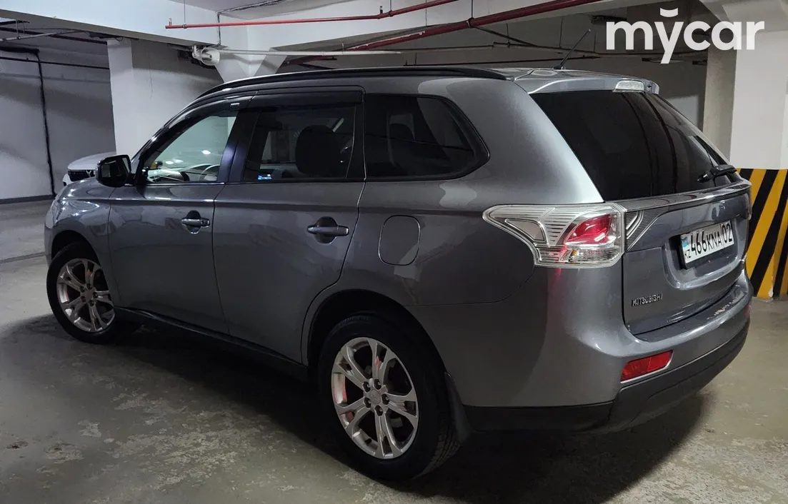 Mitsubishi Outlander 2014