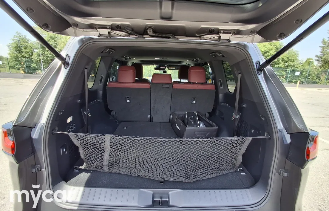 Lexus LX 2025