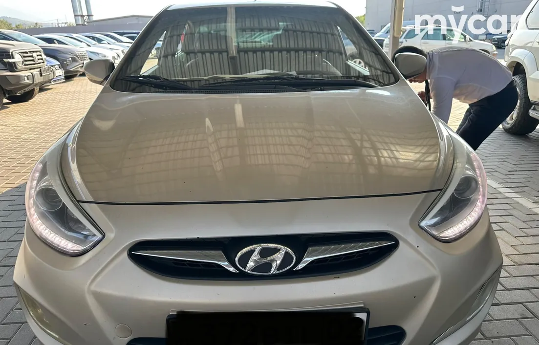 Hyundai Accent 2014