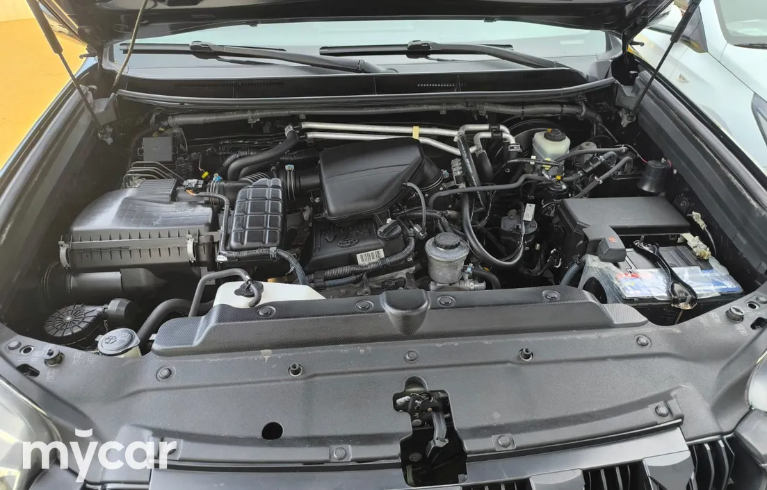 Toyota Land Cruiser Prado 2013