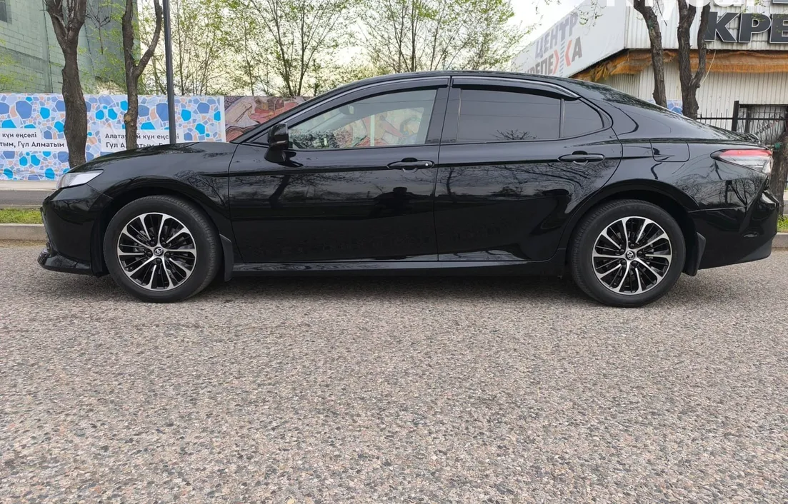 Toyota Camry 2023