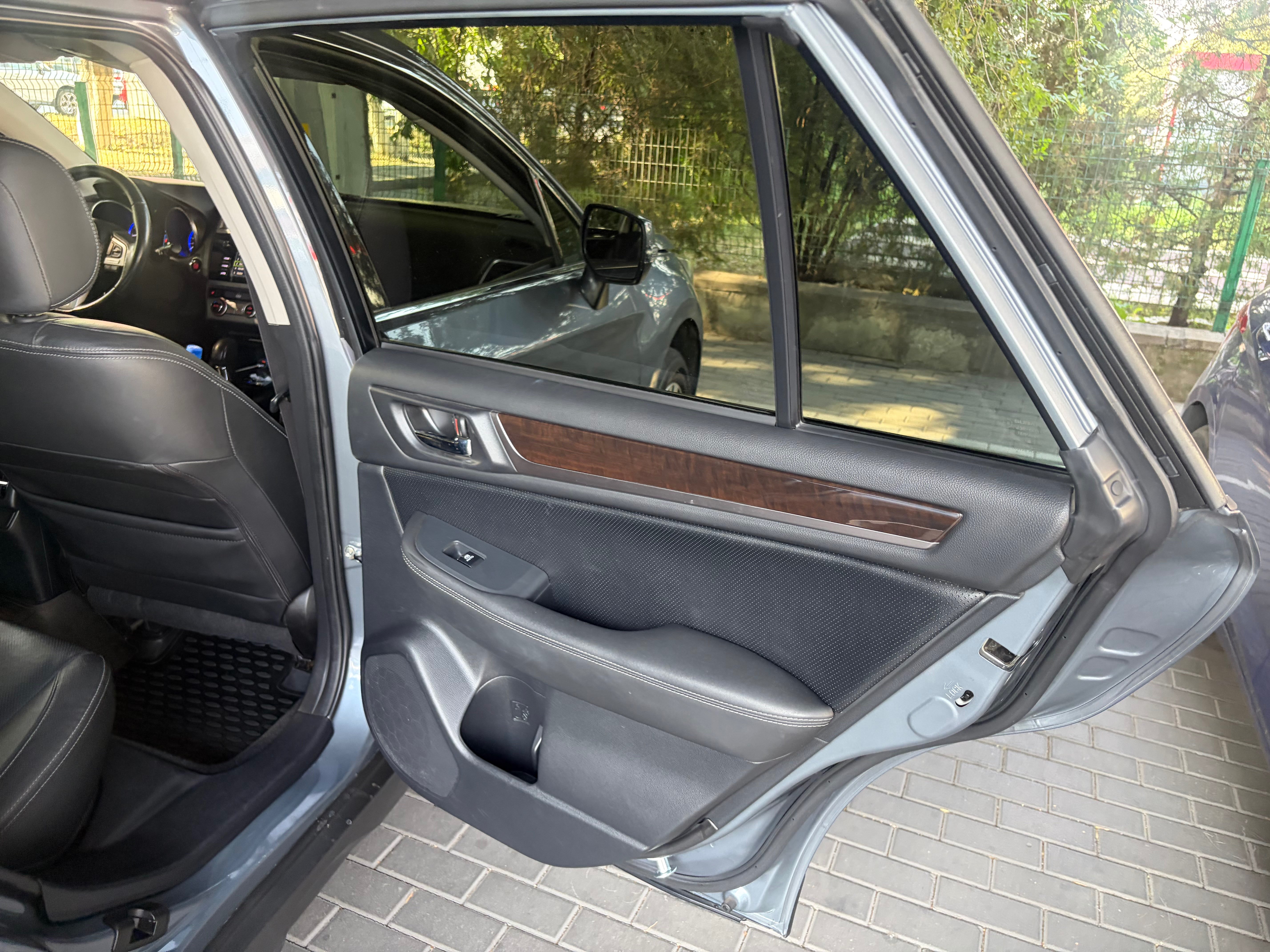 Subaru Outback 2015