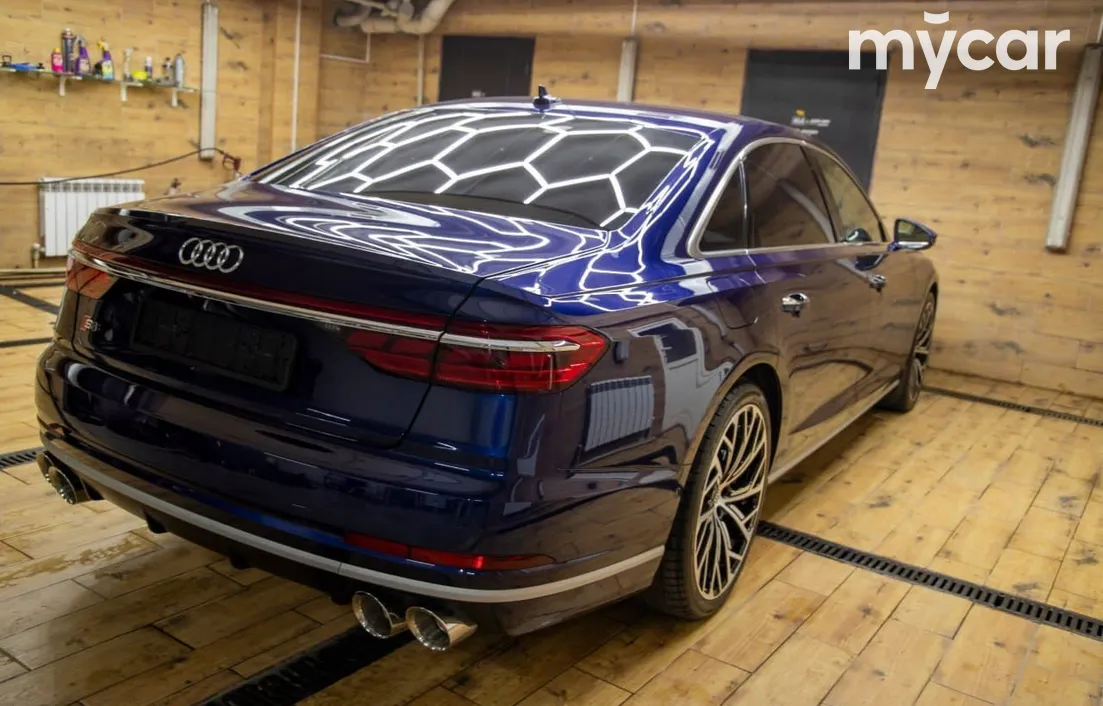 Audi A8 2019