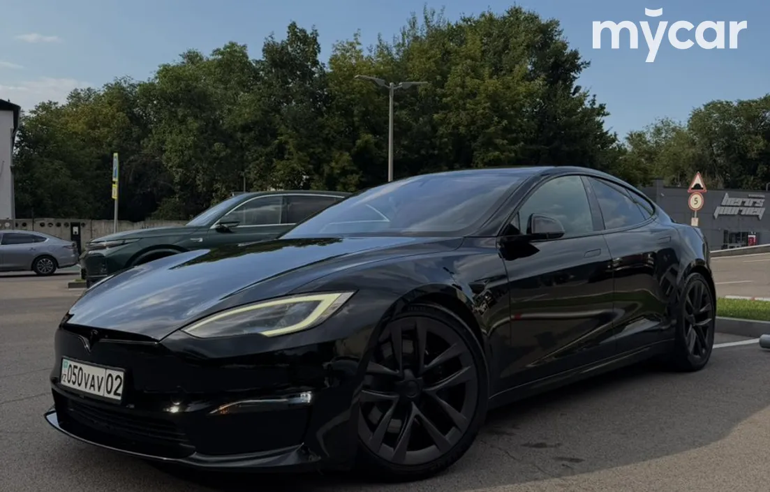 Tesla Model S 2021
