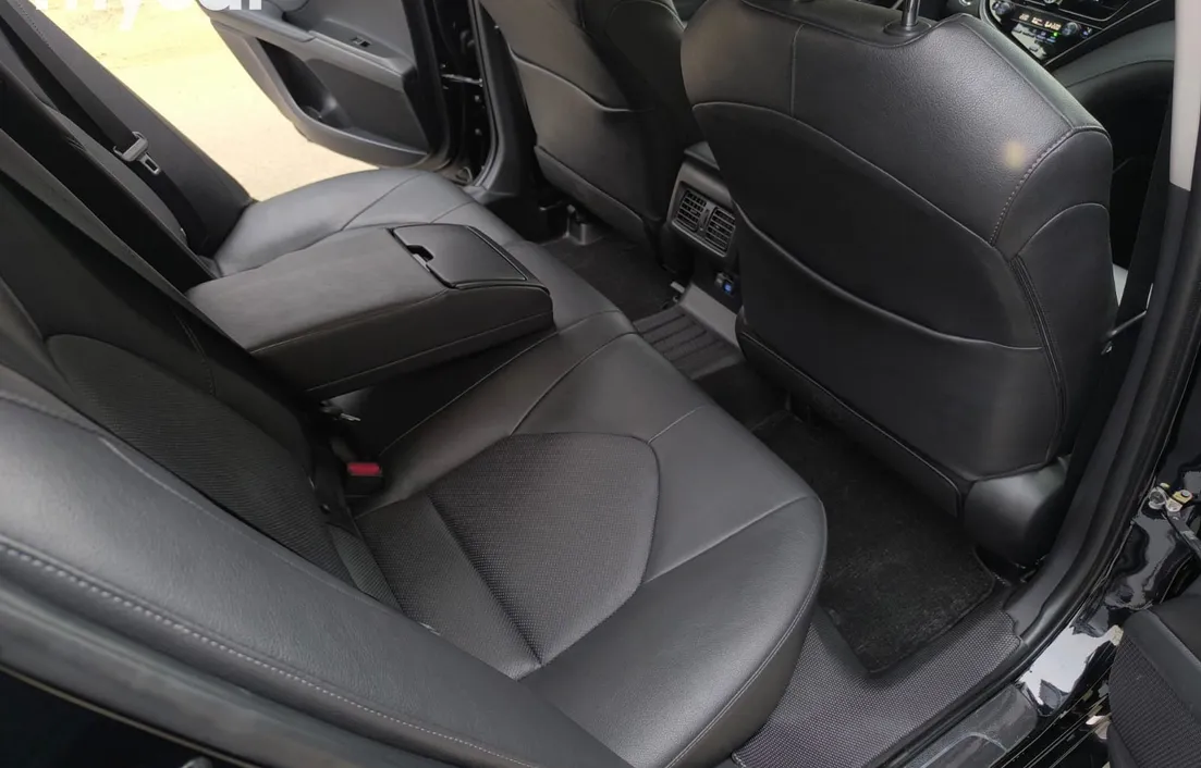Toyota Camry 2023