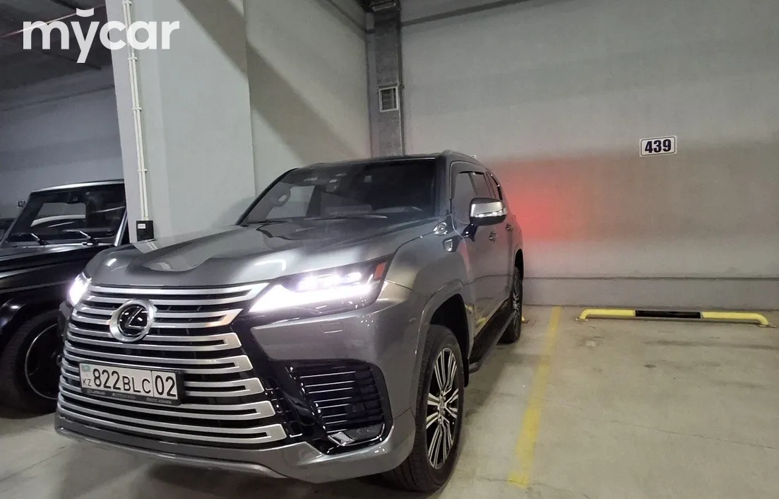 Lexus LX 2025