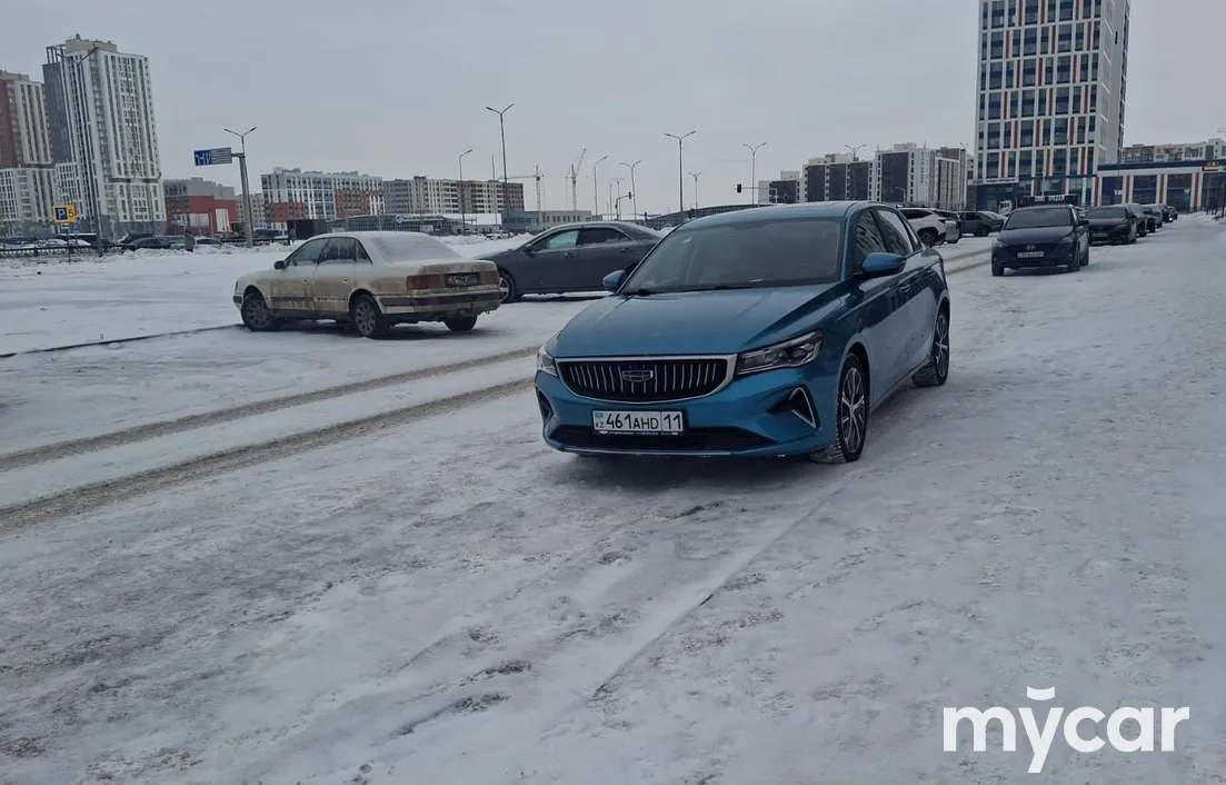 Geely Emgrand 2023