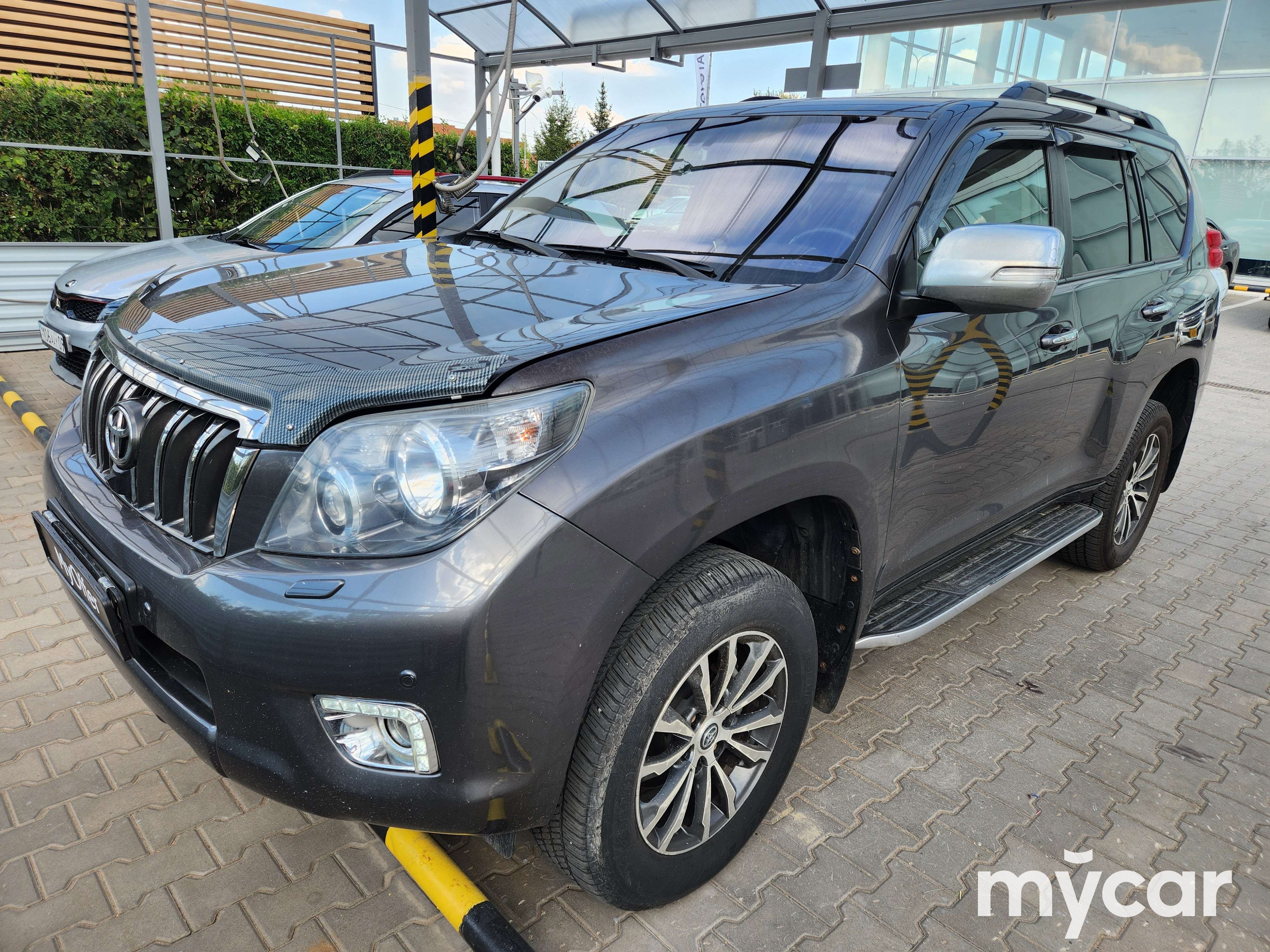 Toyota Land Cruiser Prado 2013