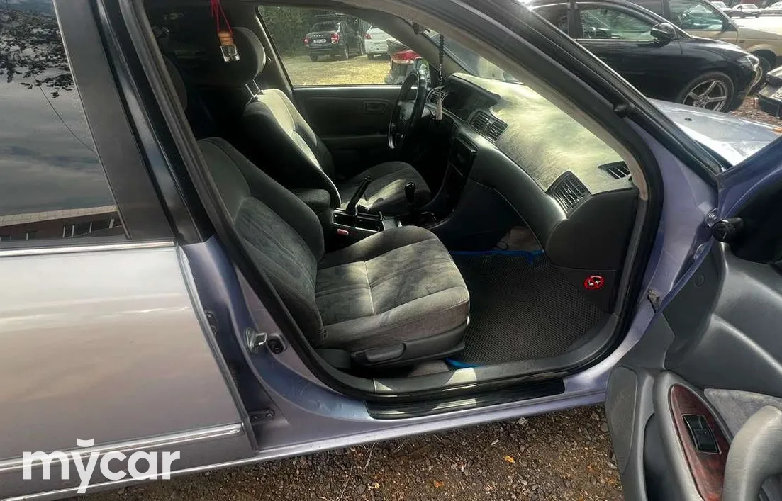 Toyota Camry 1997