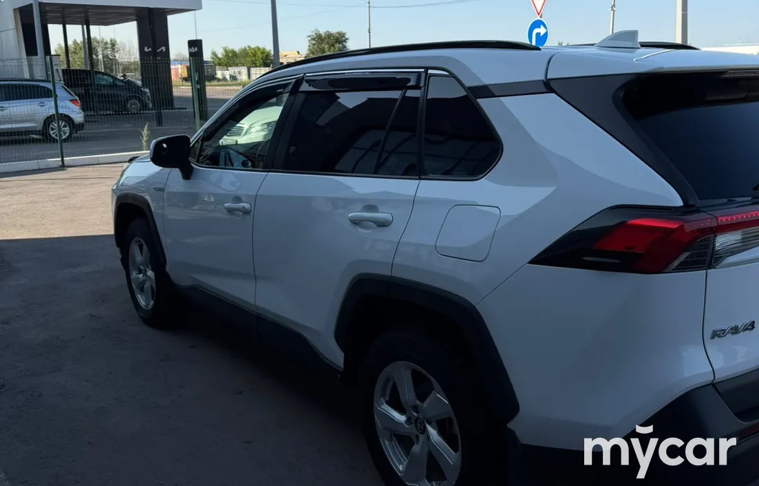 Toyota RAV4 2021