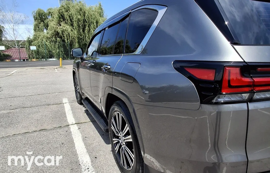Lexus LX 2025