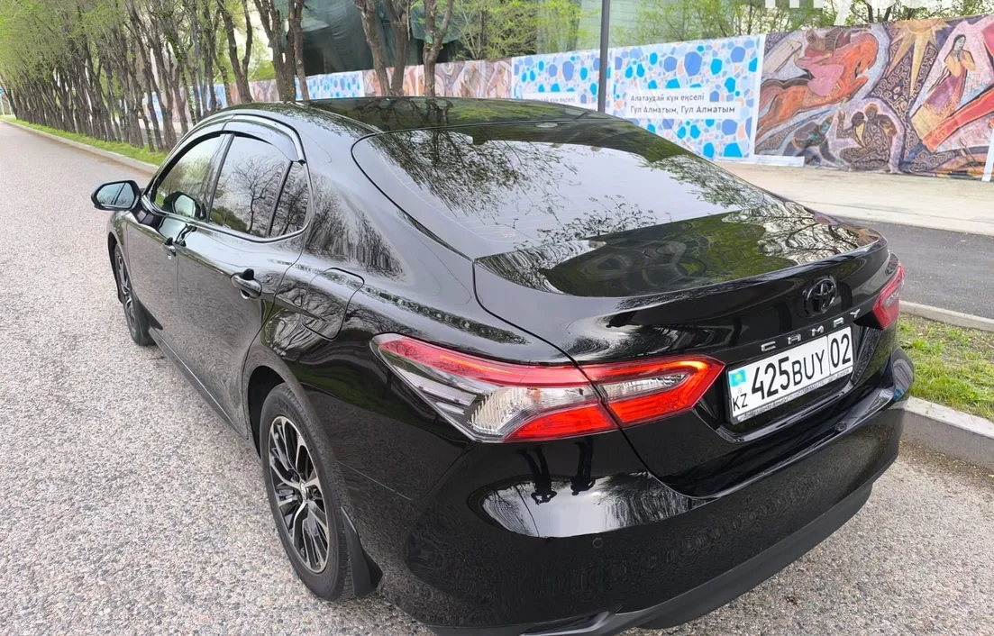 Toyota Camry 2023