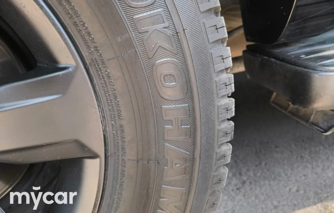 Toyota Land Cruiser Prado 2013