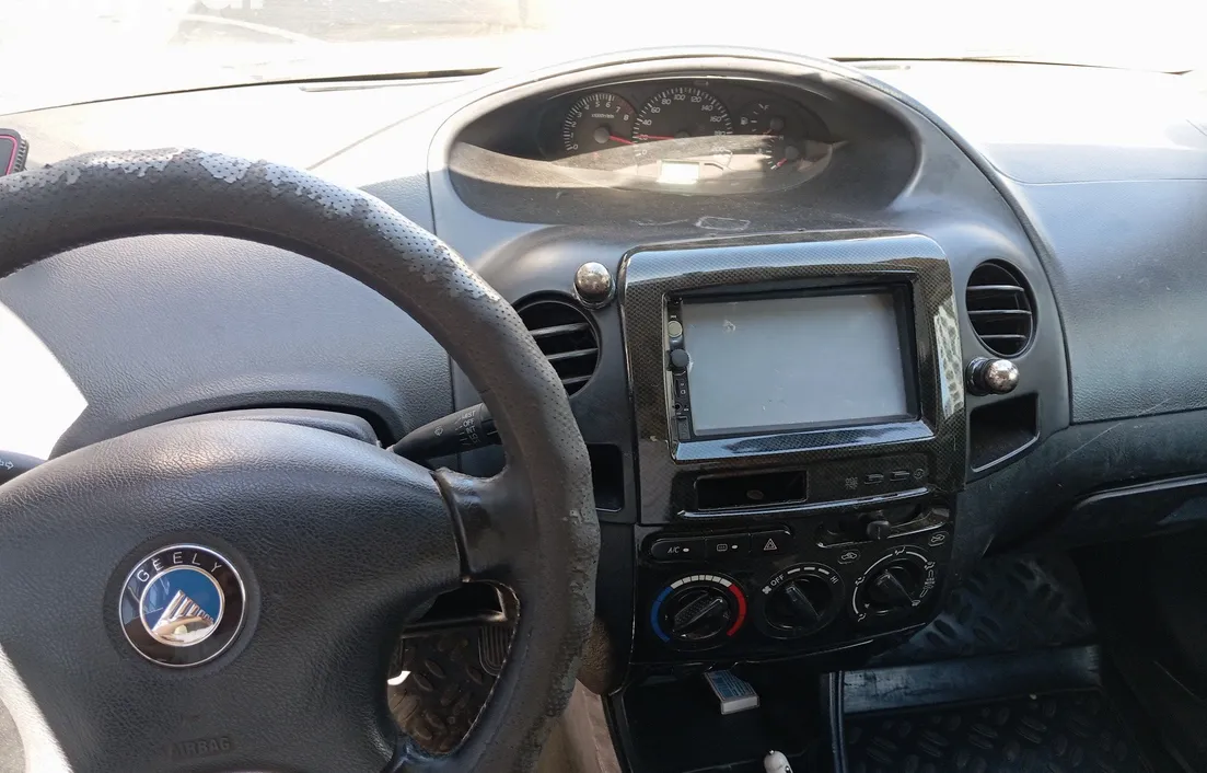 Geely MK 2013