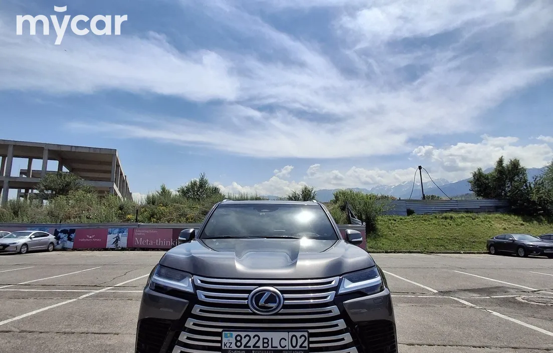 Lexus LX 2025