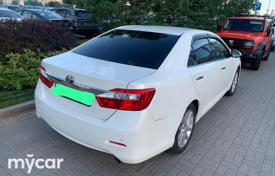 Toyota Camry 2013