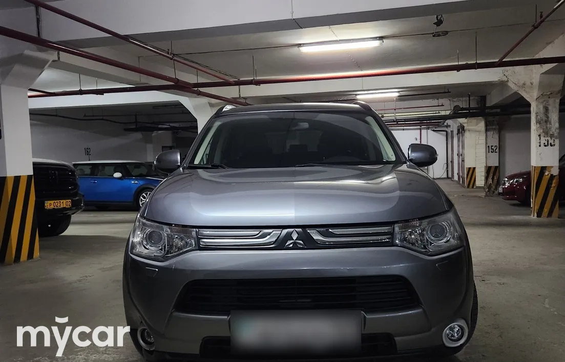 Mitsubishi Outlander 2014
