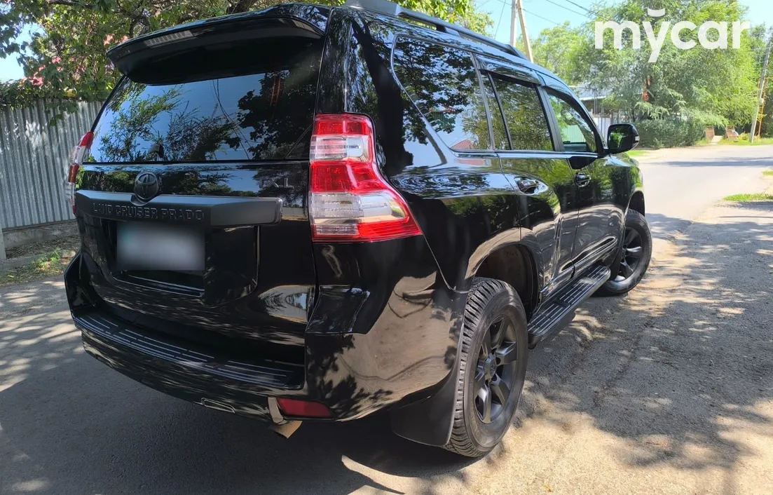 Toyota Land Cruiser Prado 2013