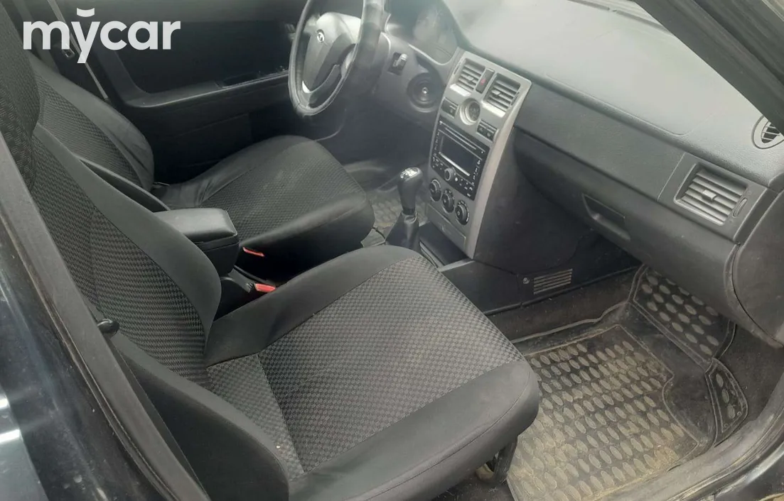 LADA Priora 2012