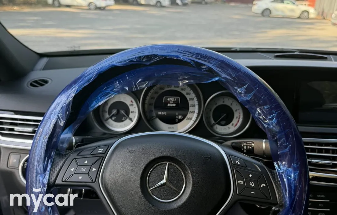 Mercedes-Benz E-Класс 2015