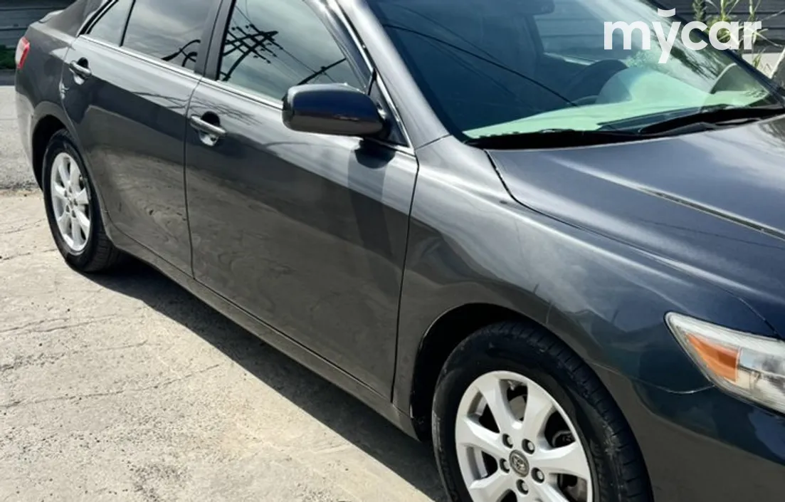 Toyota Camry 2010