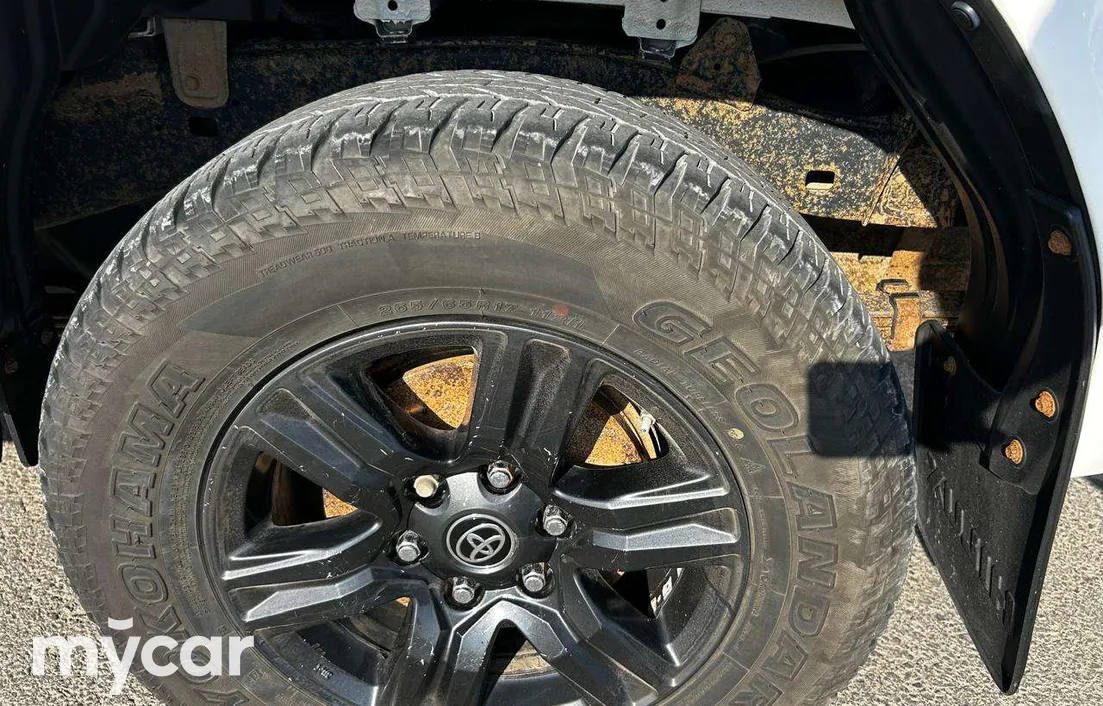Toyota Hilux 2021