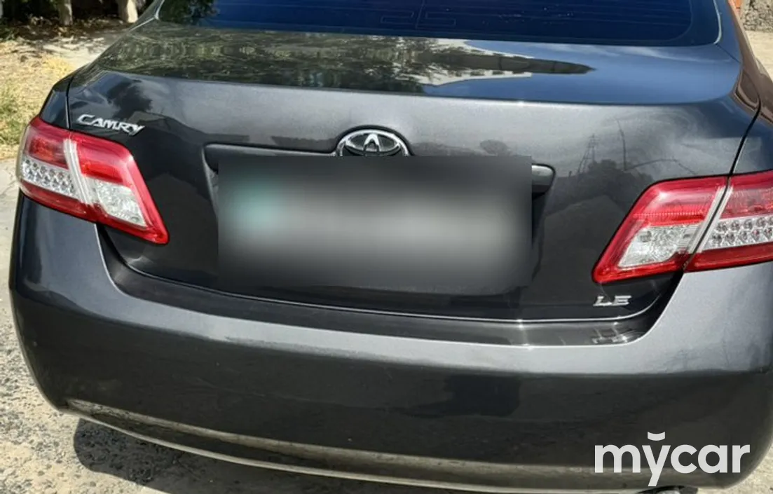 Toyota Camry 2010