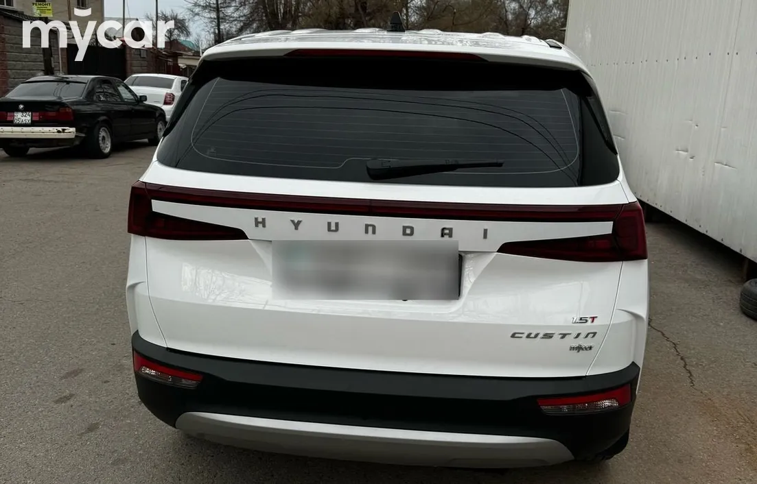 Hyundai Custin 2024