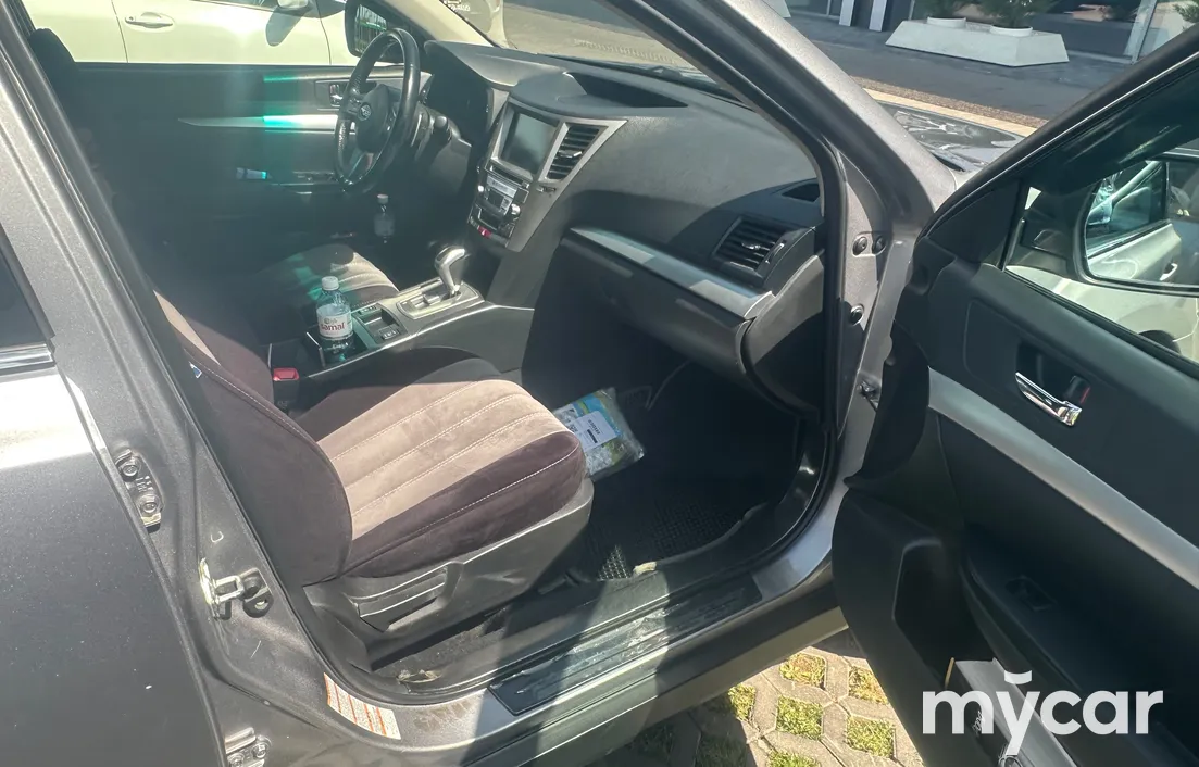 Subaru Outback 2010