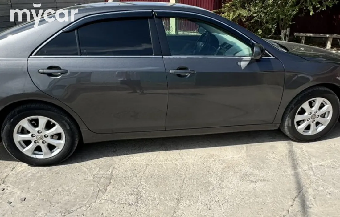 Toyota Camry 2010