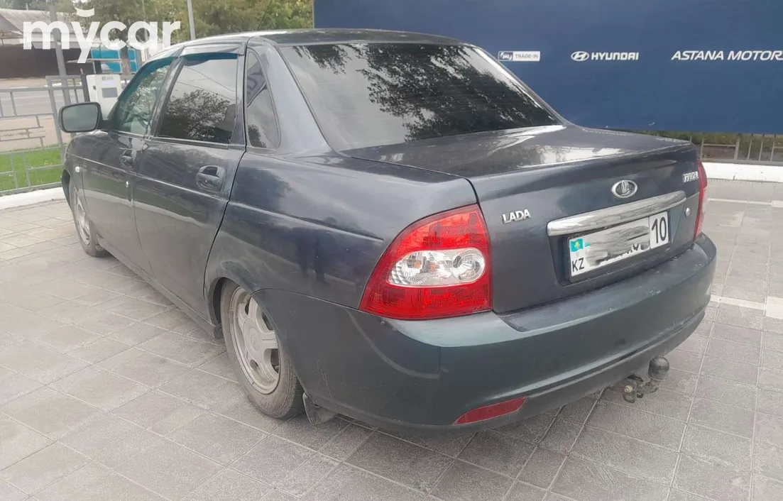 LADA Priora 2012