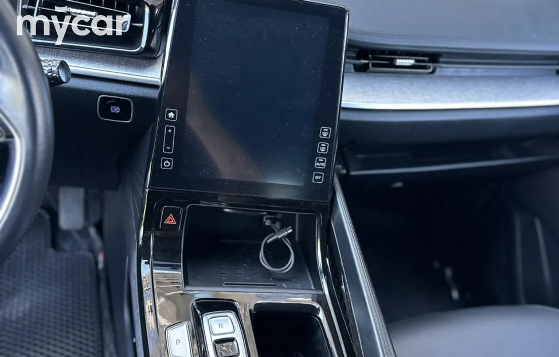 Hyundai Custin 2024