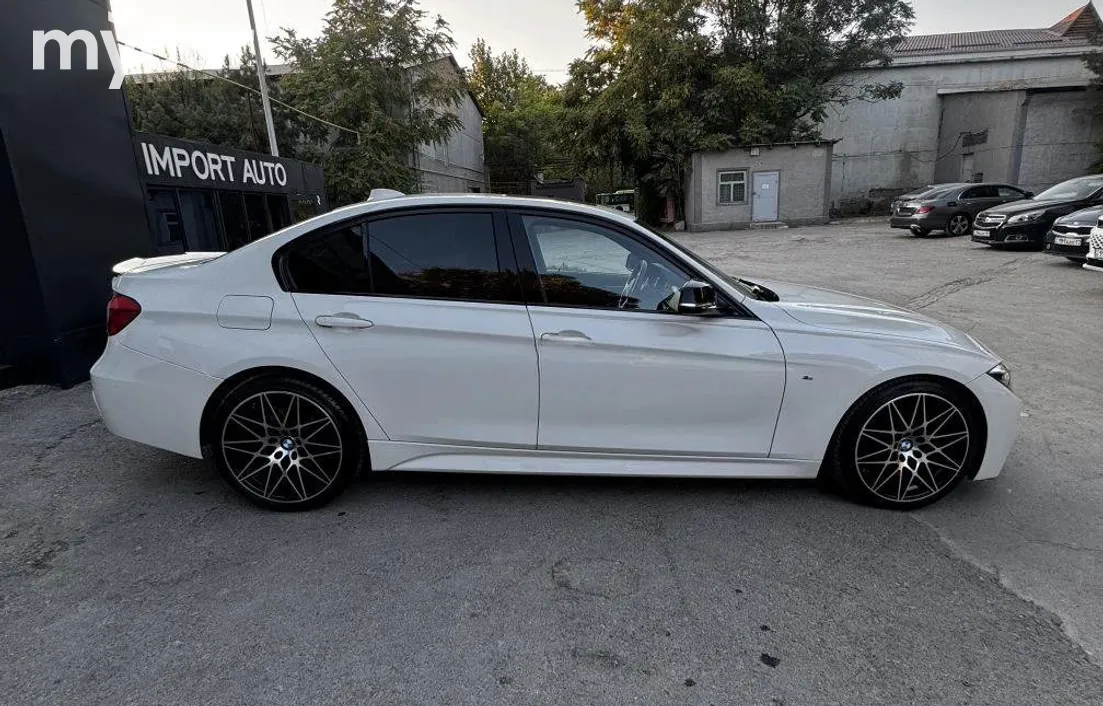 BMW 3 серия 2017