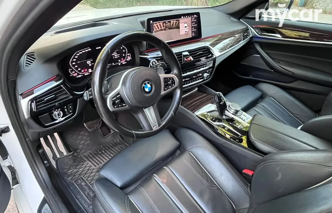 BMW 5 серия 2020