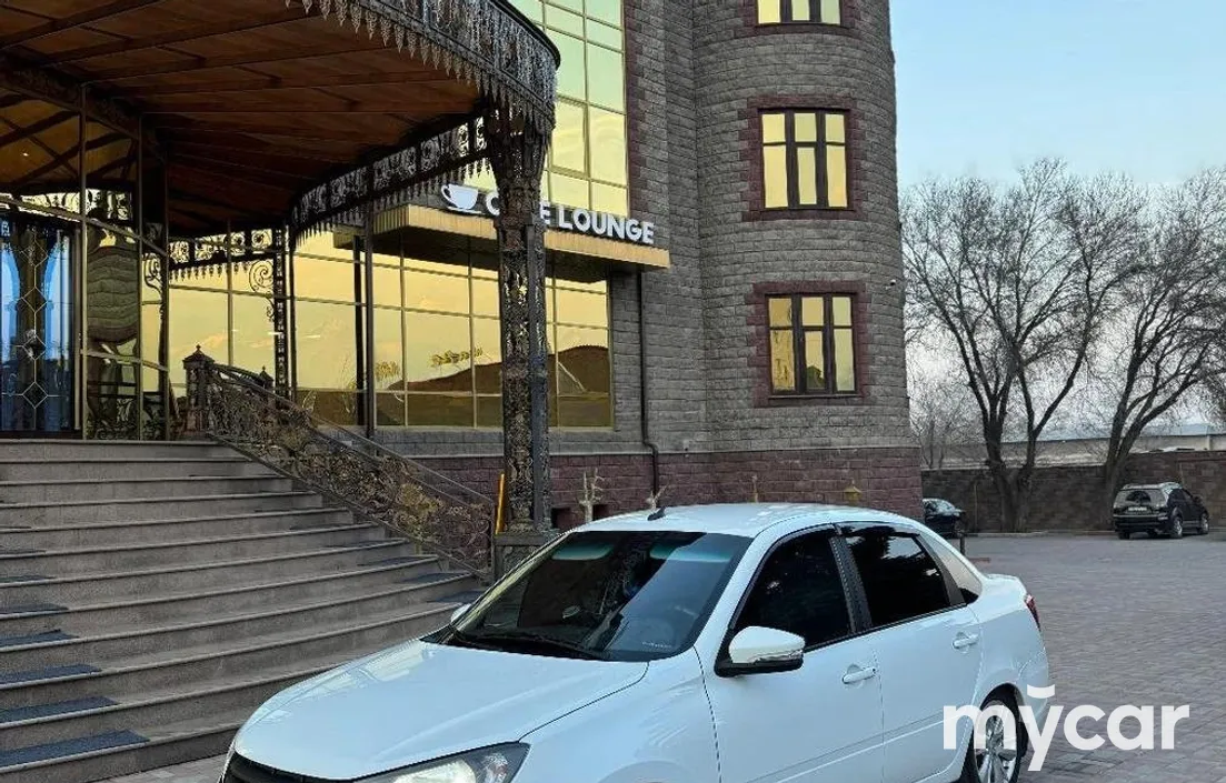 LADA Granta 2023