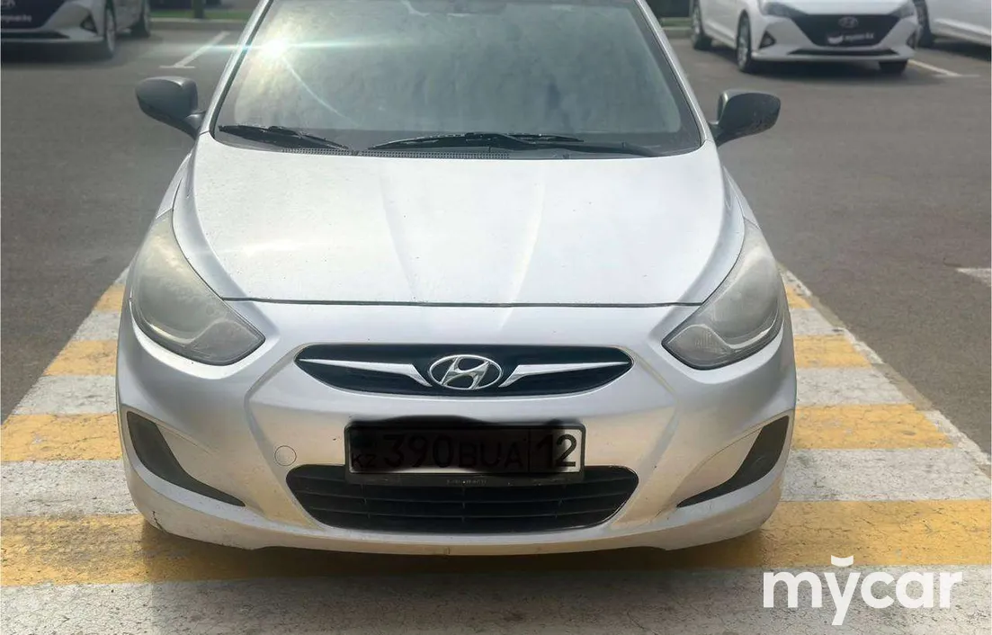 Hyundai Accent 2013