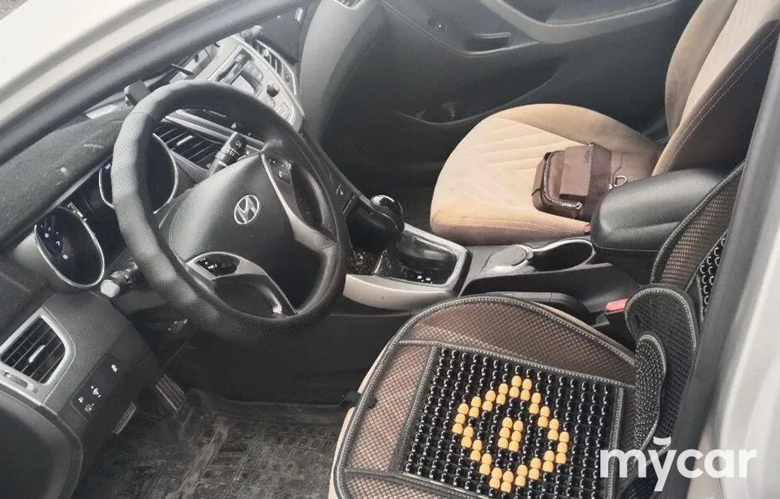 Hyundai Elantra 2014