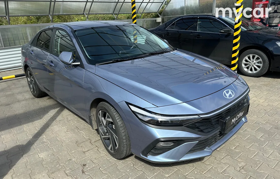 Hyundai Elantra 2025