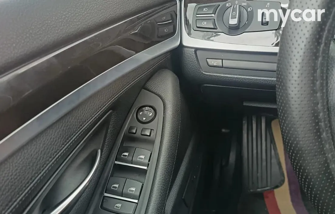BMW 5 серия 2013