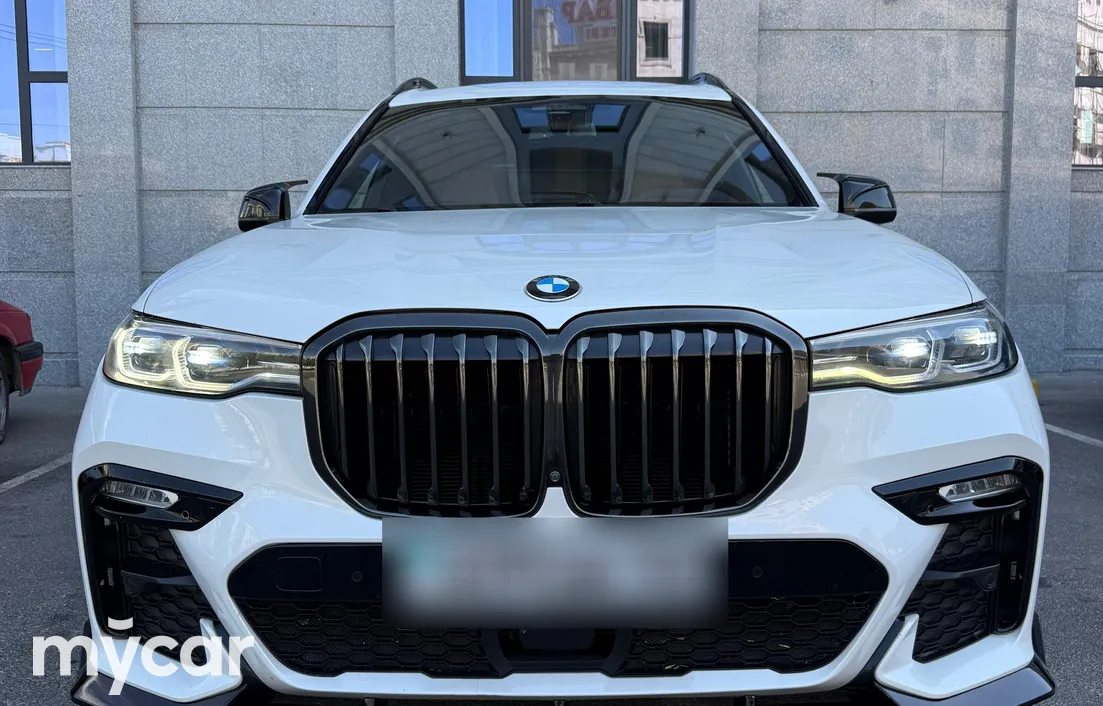 BMW X7 2021