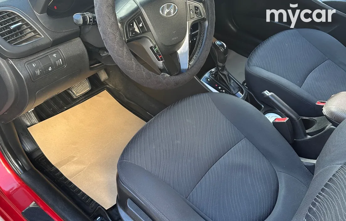 Hyundai Solaris 2015