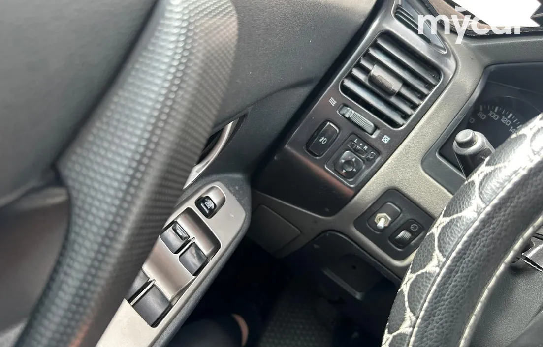 Mitsubishi Pajero 2005